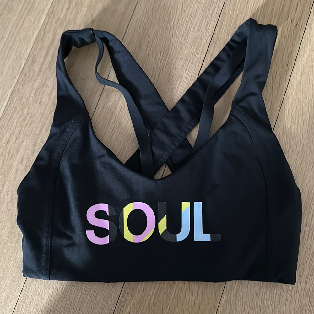 lululemon sports bra x soul cycle